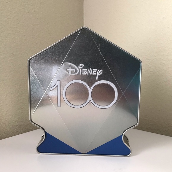 Disney 100 Years of Wonder Pez Tin Goofy, Mickey, Minnie, and Donald Duck - Picture 3 of 5